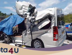 Tol Cisumdawu Berdarah: HiAce Ringsek, 3 Orang Tewas dalam Tragedi Maut