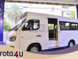 Serius atau Coba-Coba? Transjakarta Uji Coba Mobil Listrik untuk Armada Jaklingko, Ini Fakta yang Harus Anda Ketahui!