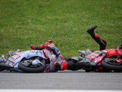 **Pembalap MotoGP Dicelak, Dokter Pula Nangis Menangani**