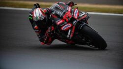 “MotoGP Inggris 2025: Kemenangan Berdarah, Quartararo Tumbang dalam Drama!”