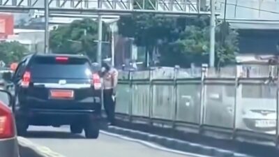 Viral! Mobil Dinas Masuk Jalur TJ Tanpa Hukuman, Kebal dari Aturan?