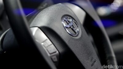 Kenapa Orang Indonesia Masih Setia Beli Mobil Toyota? – Update 2