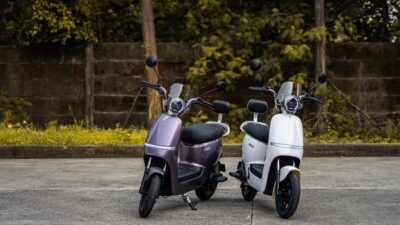 “Subsidi Ditangguhkan, Motor Listrik Anjlok, Sepeda Listrik Menjadi Harapan Baru?”