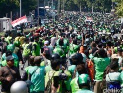 [Persembahan Terakhir Ojol untuk Affan: Kisah Tragis di Jalan]