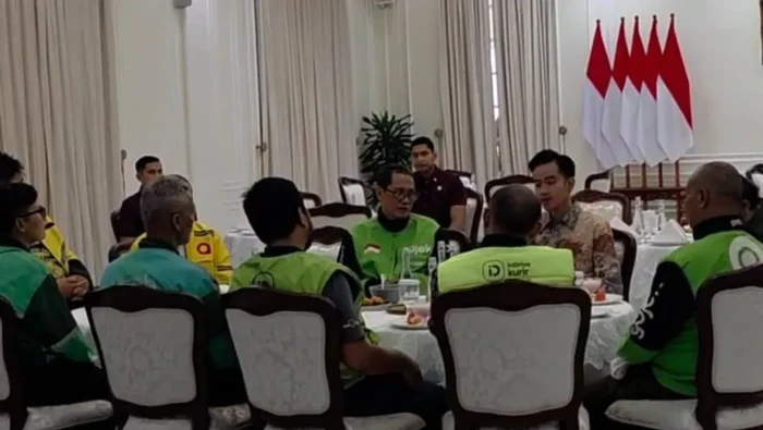 Terkuak! Ini Isi Pembicaraan 8 Driver Ojol dengan Gibran di Istana: Diskusi Teknis & Inovasi Kendaraan