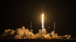 “Revolusi Angkasa: Biak dan Morotai Menjadi Nucleus Baru Pusat Peluncuran Satelit RI”