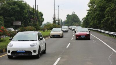 AION UT, PP Jakarta-Bandung: Apakah Benar Bisa Tanpa Ngecas? Jajal Performa yang Mengejutkan!