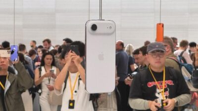 [iPhone Air: Kesan Pertama Para Tech Reviewer Genggam yang Mengejutkan]