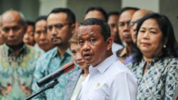 “BBM Langka, Bahlil Ajak SPBU Swasta Lindungi Karyawan dari PHK”