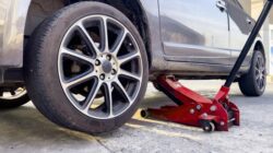 “Tips Merawat Mobil, Kapan Sebaiknya Ganti Ban? Fakta Mengejutkan Tentang Kualitas Jalan yang Mungkin Merusak Ban Anda!”