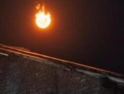 **”Meteor Diduga Jatuh di Cirebon: Fenomena Viral yang Membuat Dunia Bergetar”**