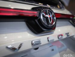 “Toyota Veloz Hybrid Siap Goyang Pasar, Tabunganmu Siap Beli?”