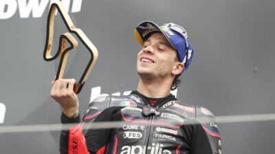 Bezzecchi dan Rossi Itu Mirip-mirip Soal Performa, Tapi Mana yang Lebih Unggul?