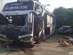 Bus Haryanto Terguling di Tol Batang, 3 Kali Oleng, Tragis!