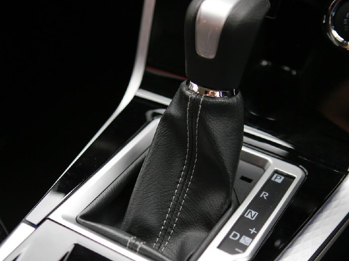 Cara Nyetir Mobil Matic di Tanjakan Curam - Update 2