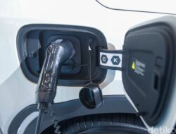 “Mengapa Generasi Tua Menolak Mobil Listrik?”