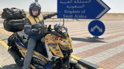 **Xmax ke Makkah: Kisah Bikers yang Menantang Rute Paling Berbahaya**
