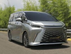 **Orang Tajir di RI Beli Lexus Banyak yang Kredit, tapi Nyicilnya Cuma 2 Tahun**